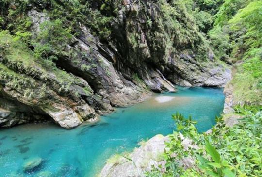 花蓮慕谷慕魚秘境湛藍河谷，入山證申請方式整理包！